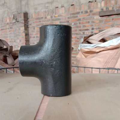 ASME / ANSI B16.9 أسطوانات الفولاذ الكربوني المزدوجة SCH40 SCH80 SCH160 صناديق خشبية